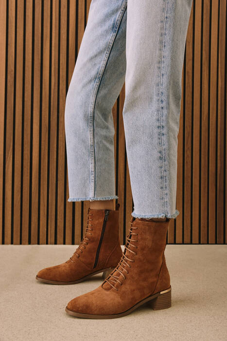 Hakiki Deri Kadın Bot Taba