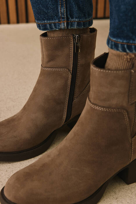 Hakiki Deri Kadın Bot Vizon