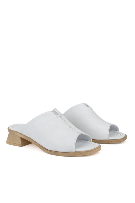 Hakiki Deri Kadın Terlik Beyaz
