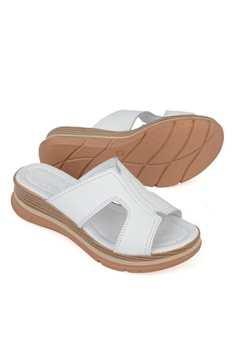 Hakiki Deri Kadın Terlik Beyaz
