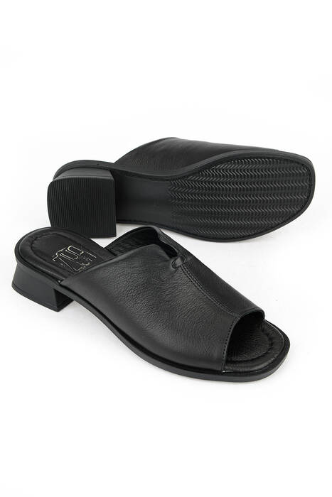 Hakiki Deri Kadın Terlik Siyah