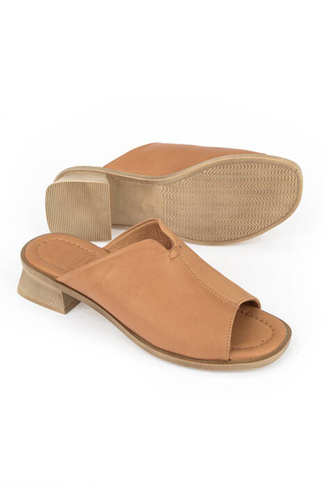 Hakiki Deri Kadın Terlik Taba