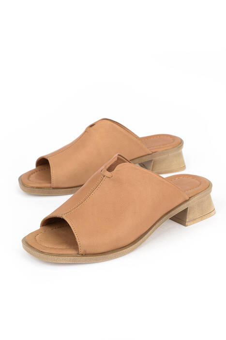 Hakiki Deri Kadın Terlik Taba