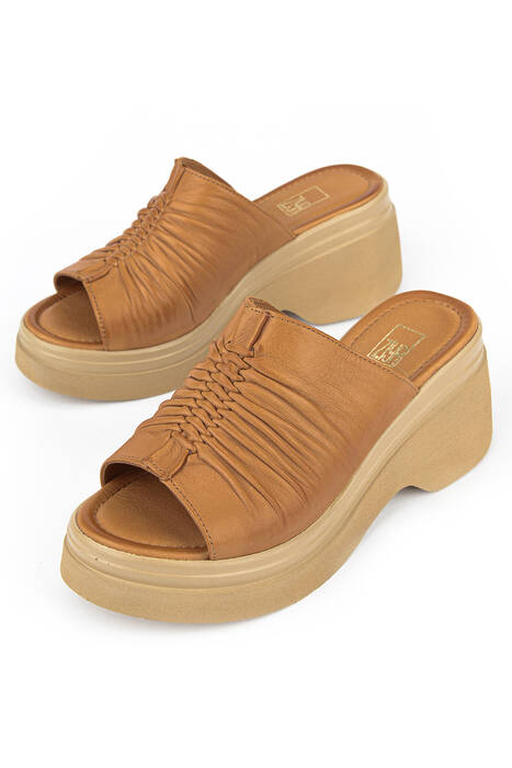 Hakiki Deri Kadın Terlik Taba