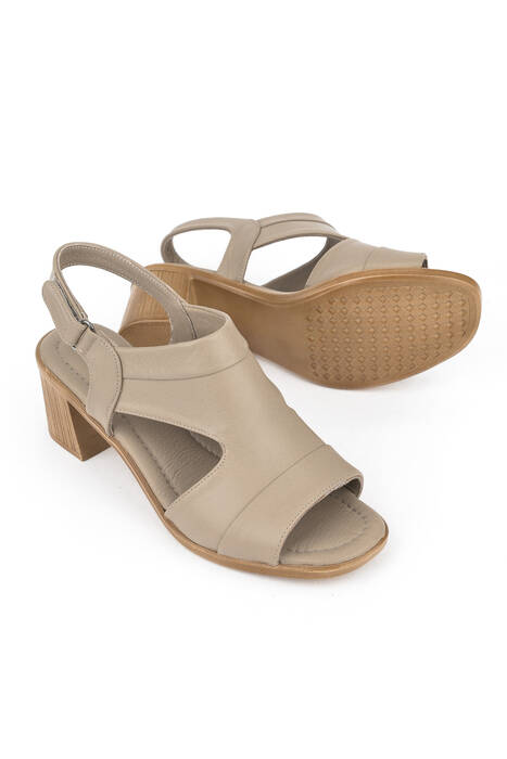 Hakiki Deri Kadın Topuklu Ayakkabı Bej