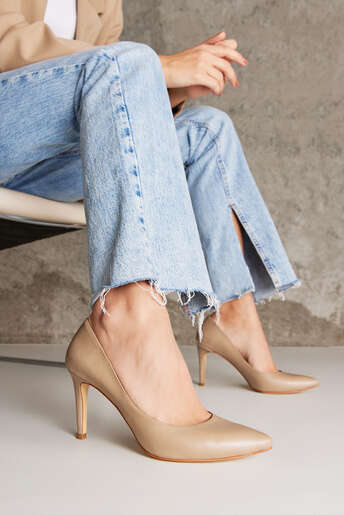 Ziya - Hakiki Deri Kadın Topuklu Ayakkabı Bej Ziya - Hakiki Deri Kadın Topuklu Ayakkabı Bej