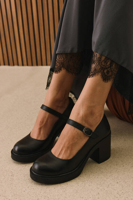 Hakiki Deri Kadın Topuklu Ayakkabı Siyah