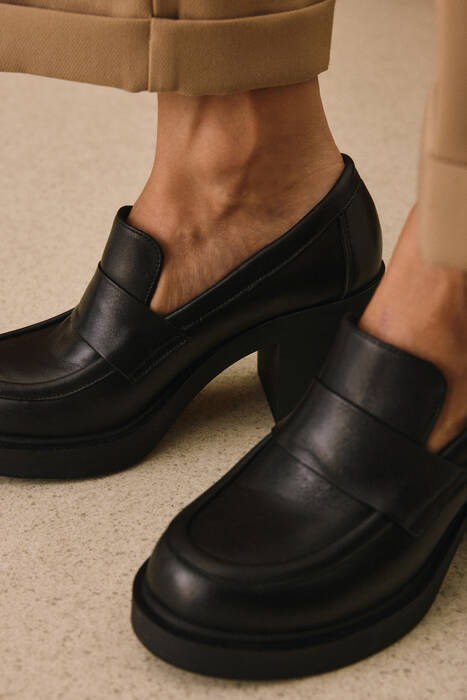 Hakiki Deri Kadın Topuklu Ayakkabı Siyah