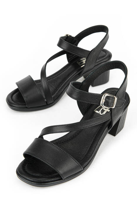 Hakiki Deri Kadın Topuklu Ayakkabı Siyah