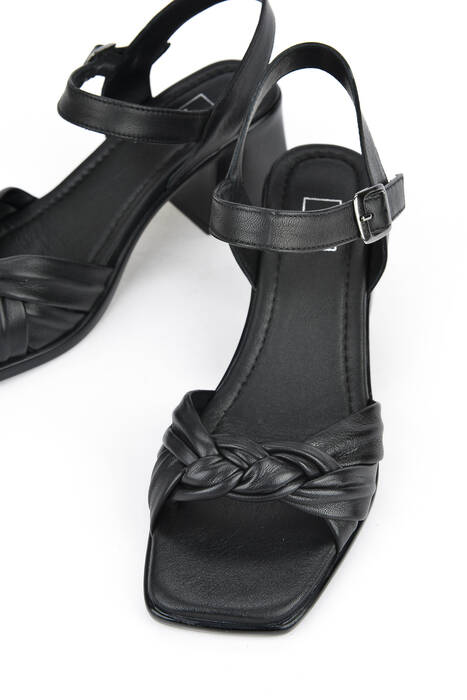 Hakiki Deri Kadın Topuklu Ayakkabı Siyah