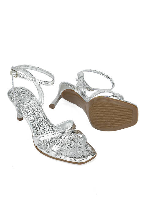 Kadın Sandalet Gümüş