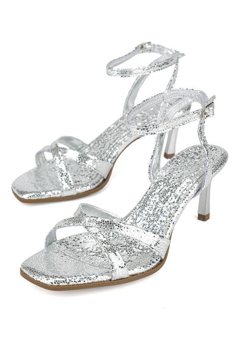 Kadın Sandalet Gümüş