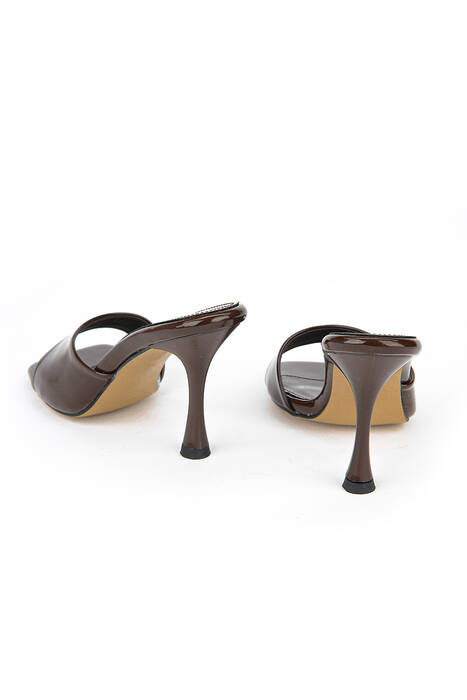 Kadın Terlik Kahverengi