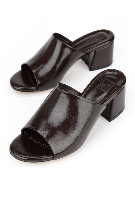 Kadın Terlik Kahverengi