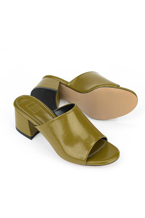 Kadın Terlik Yeşil